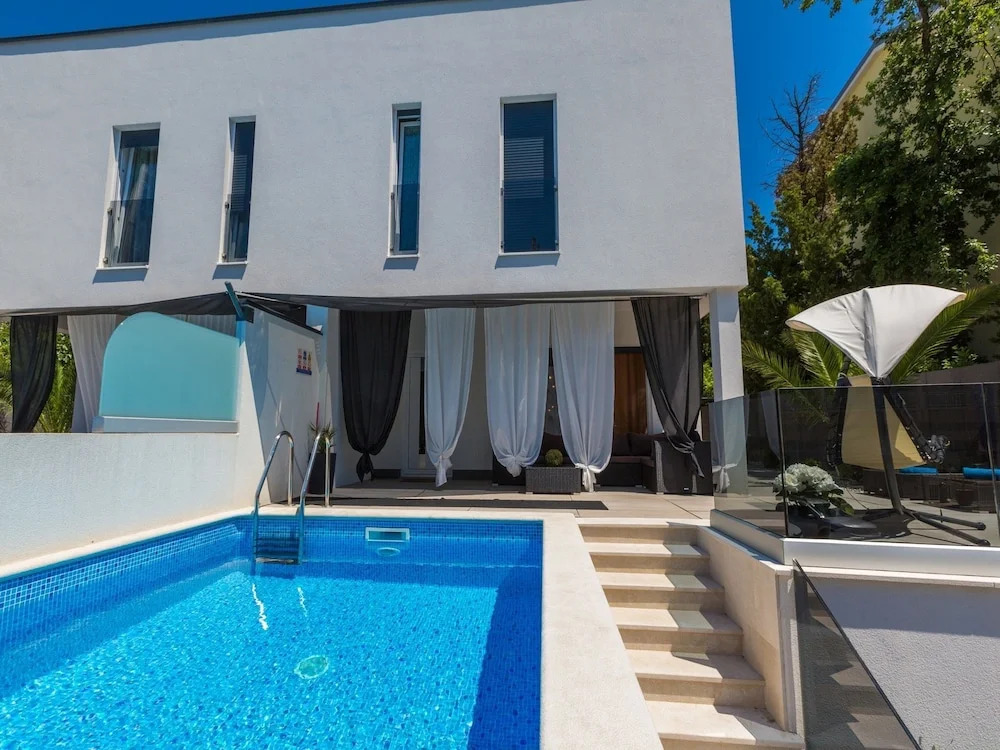 Quaint Villa in Selce with a Private Swimming Pool