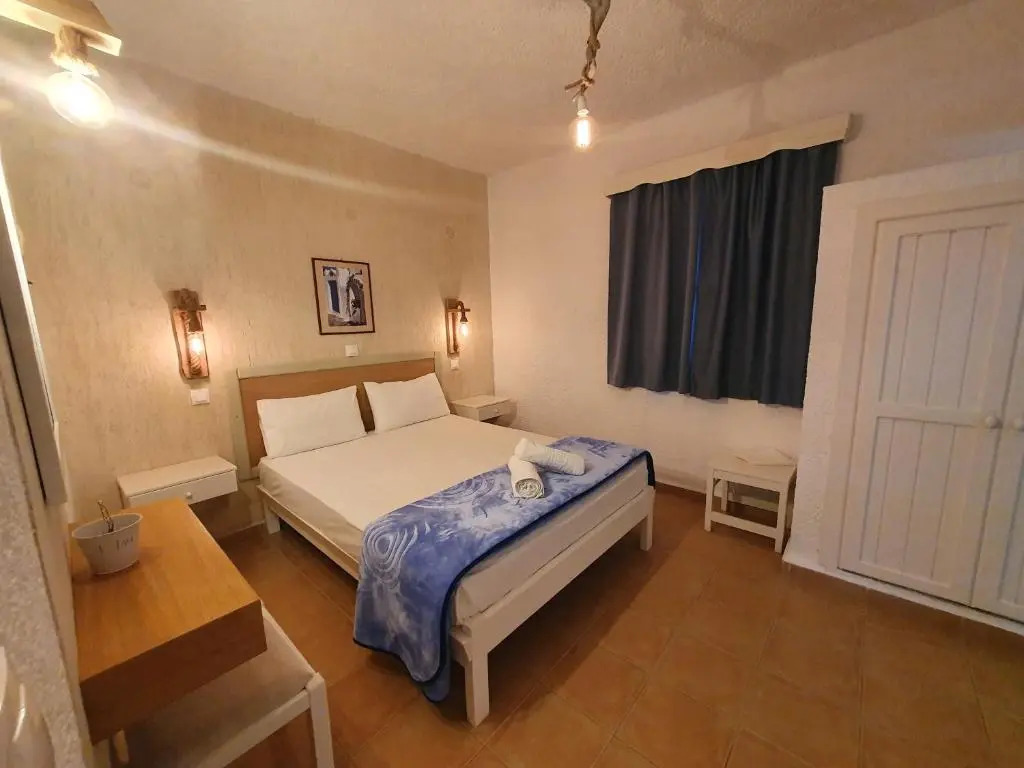 Elenis Studios