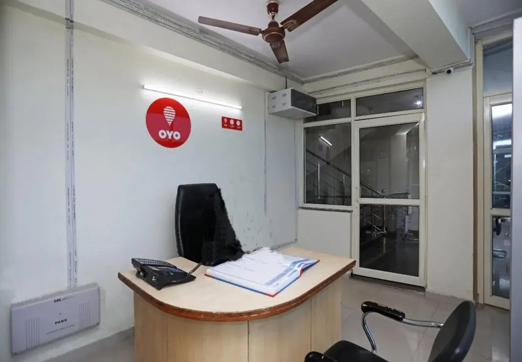 Hotel R K Residency By OYO Rooms