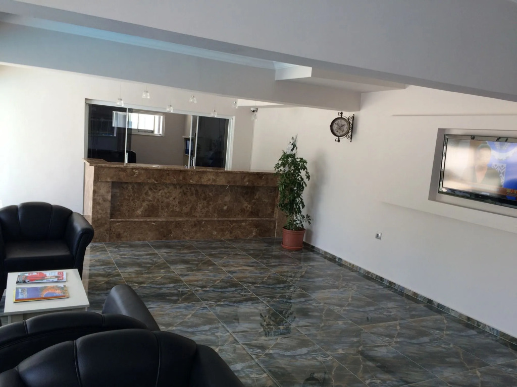 Almena Hotel
