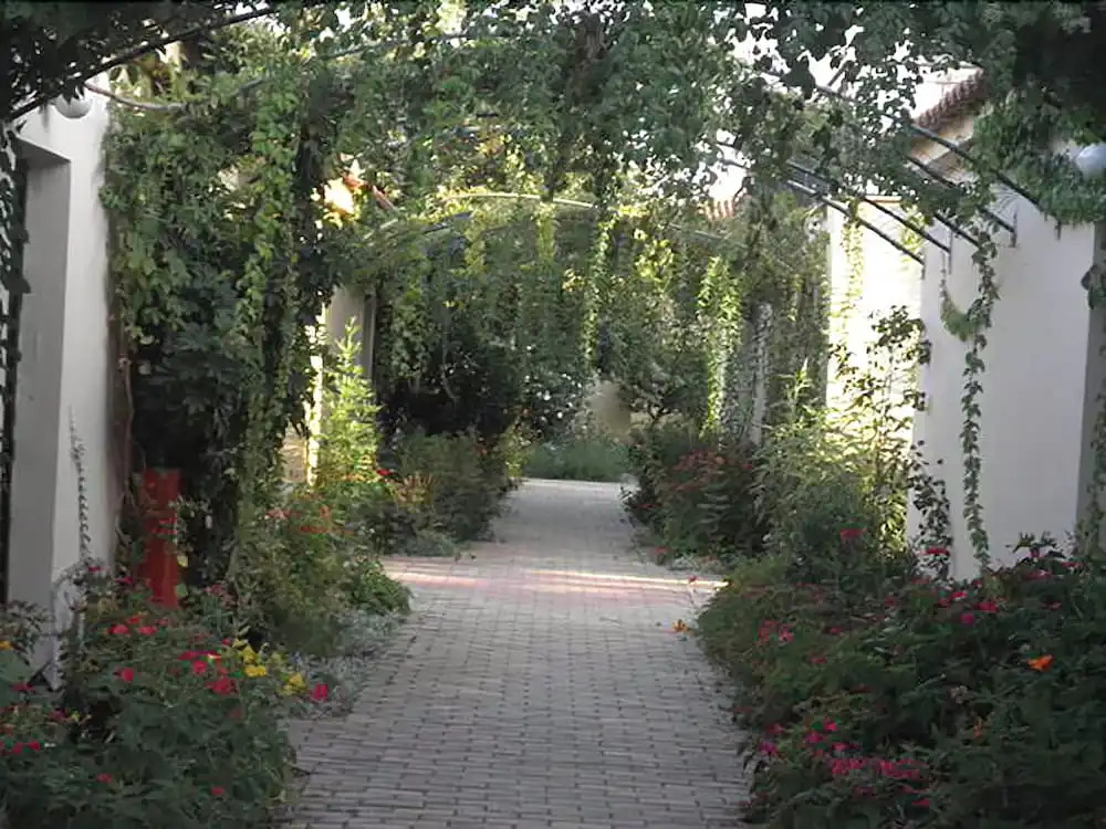 Paleros Garden Village Resort