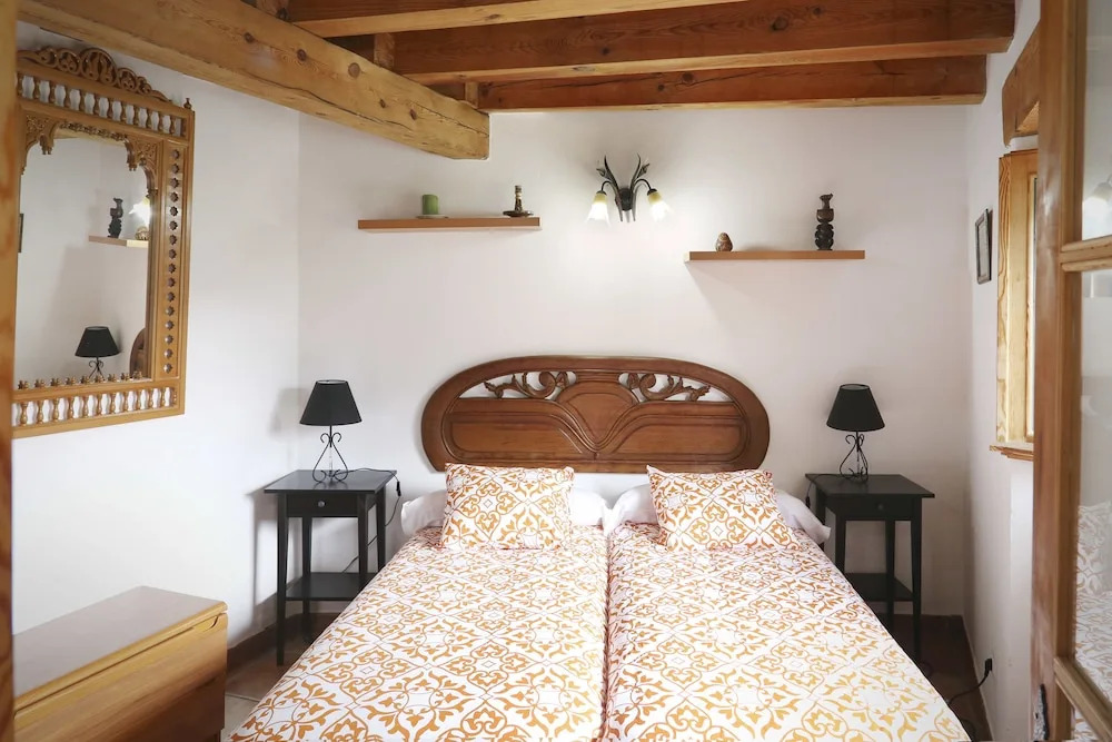 Apartamentos Turísticos La Puebla
