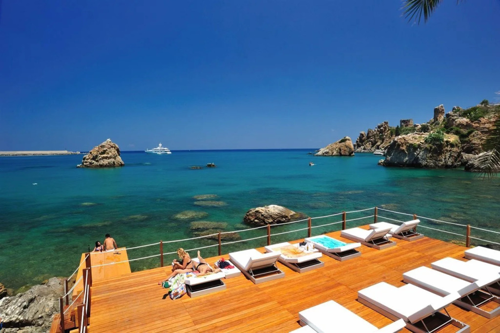 Le Calette Bay