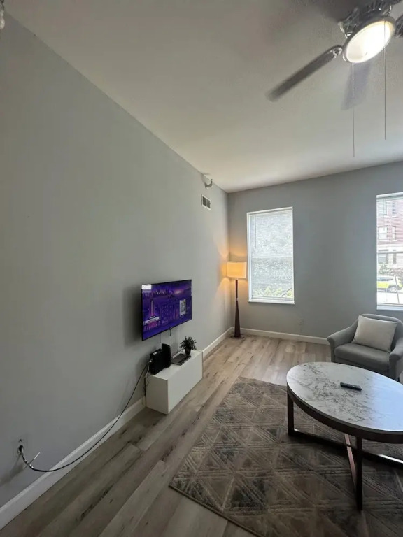 1BR Near Forest Park Barnes Hospital STL