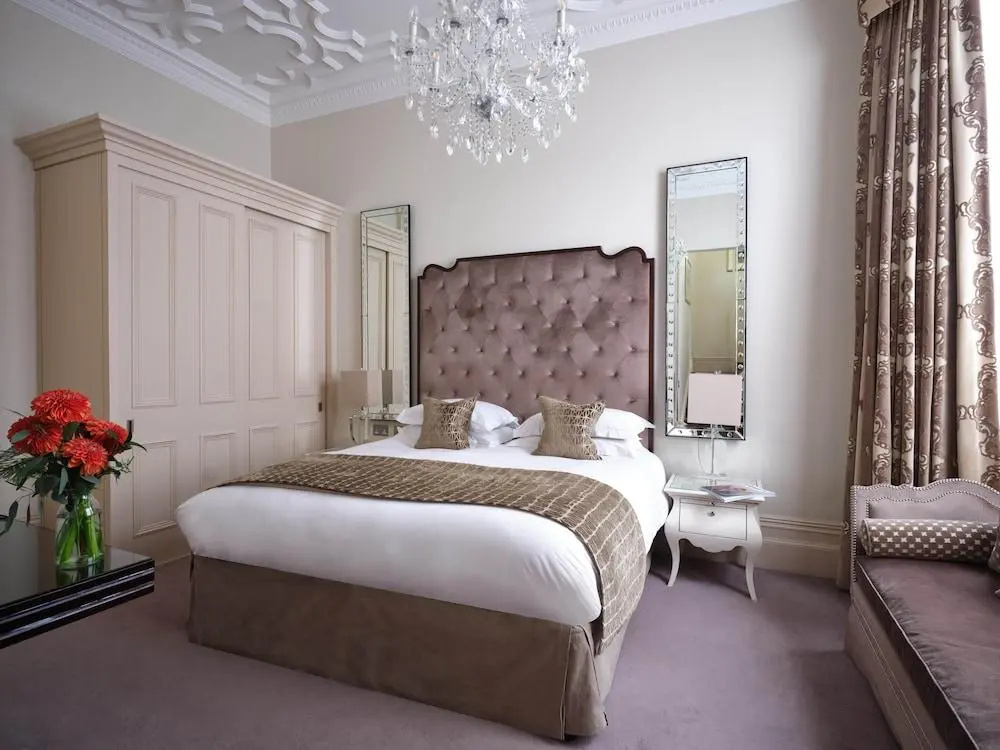 Sloane Club Hotel