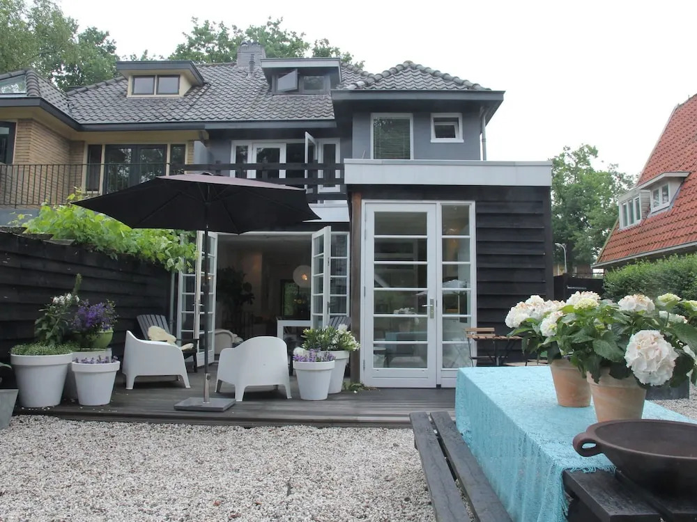 Holiday Home in Bergen With Terrace, Garden, Lounge Set
