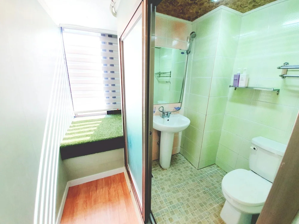 OYO Rooftop Hostel