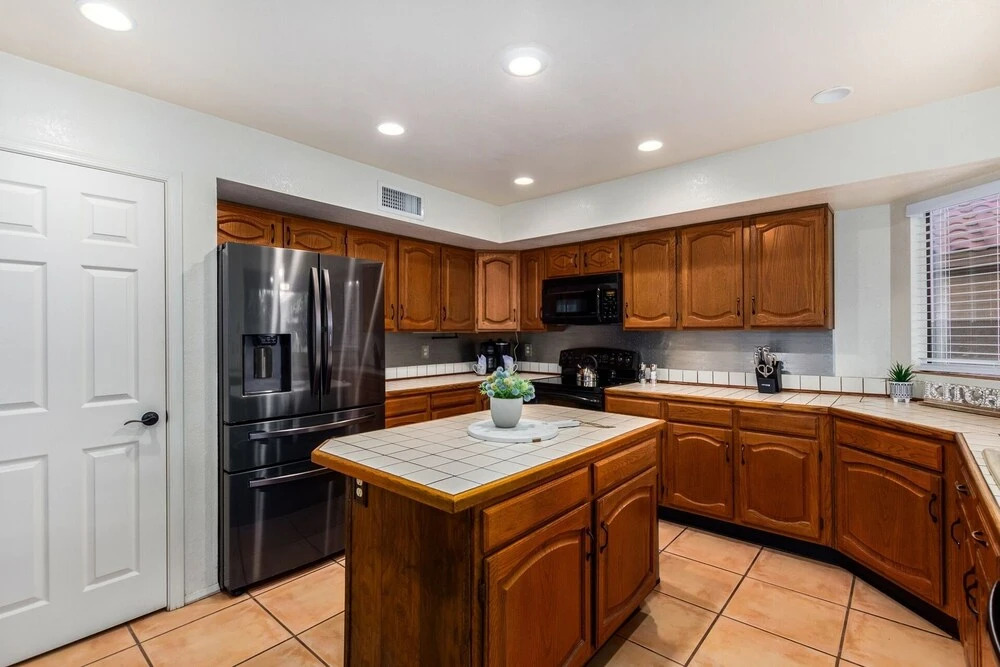 Grandview Scottsdale 4 Bedroom Home by Redawning