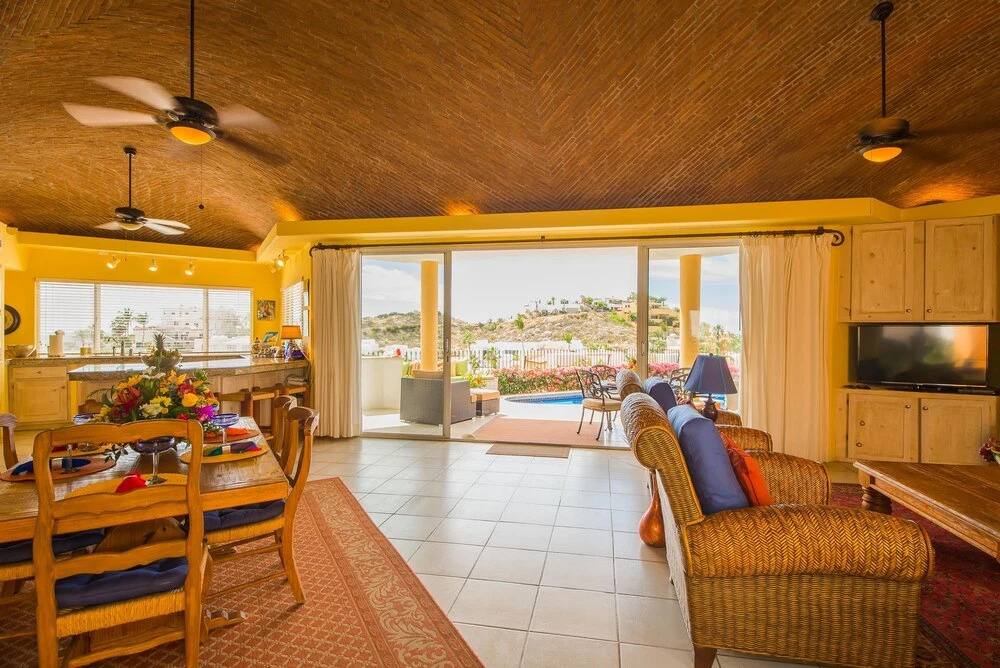 4BR 4BA 1 Mile from Beach&Downtown, Villa Ladrillo