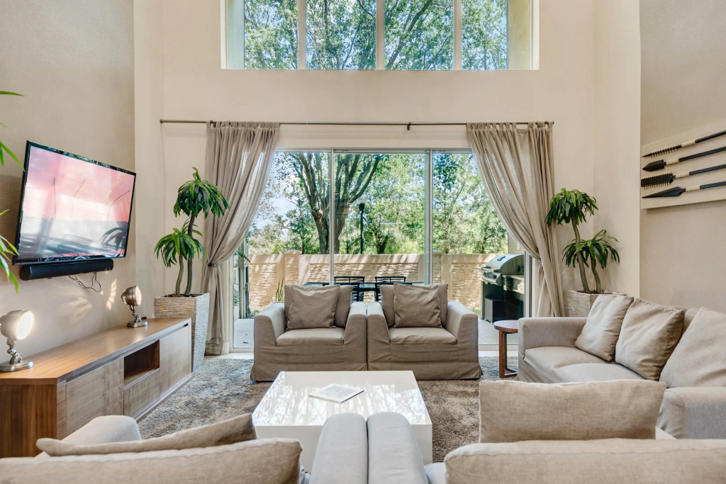 3 Bedrooms35 Bathsmagic Village Yards 7669 Rd