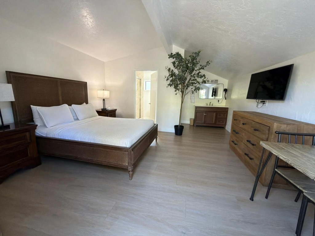 Carmel Resort Inn