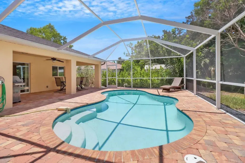 4222 Springs Ln