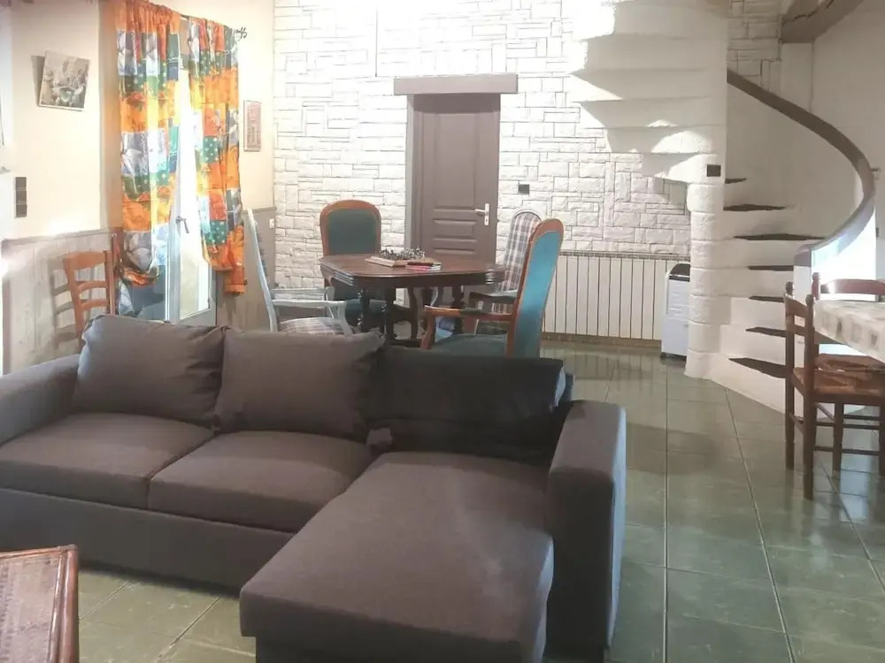 House Near Bonaguil Castle With Private Pool