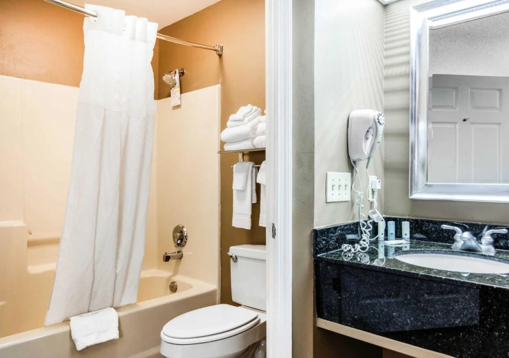 Comfort Suites Florence Shoals Area