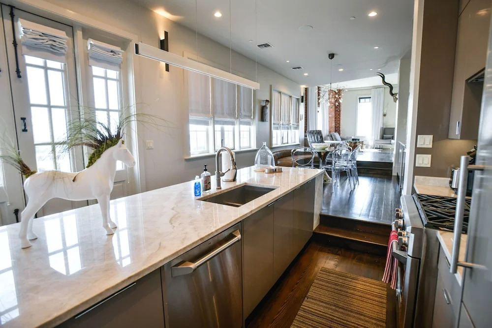 Skyline Penthouse