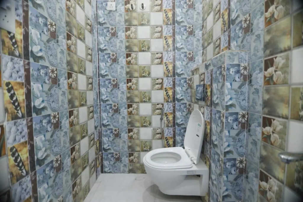 Hotel Nidhivan Dham - Near Janam Bhoomi Mathura