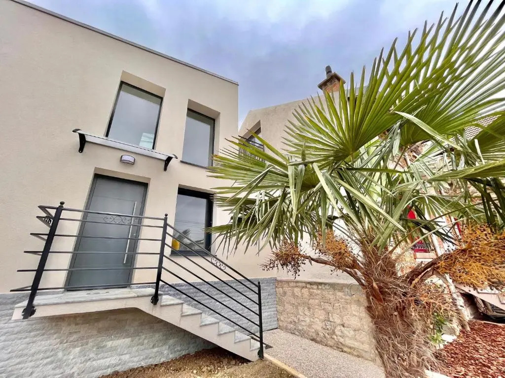 Duplex Design 6P / 3CH - jardin et parking gratuit