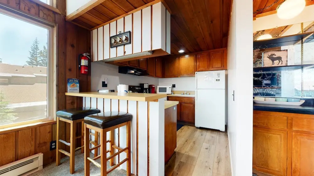 Val DIsere 35 Spacious Condo, Balcony with BBQ , Walk To The Village by RedAwning
