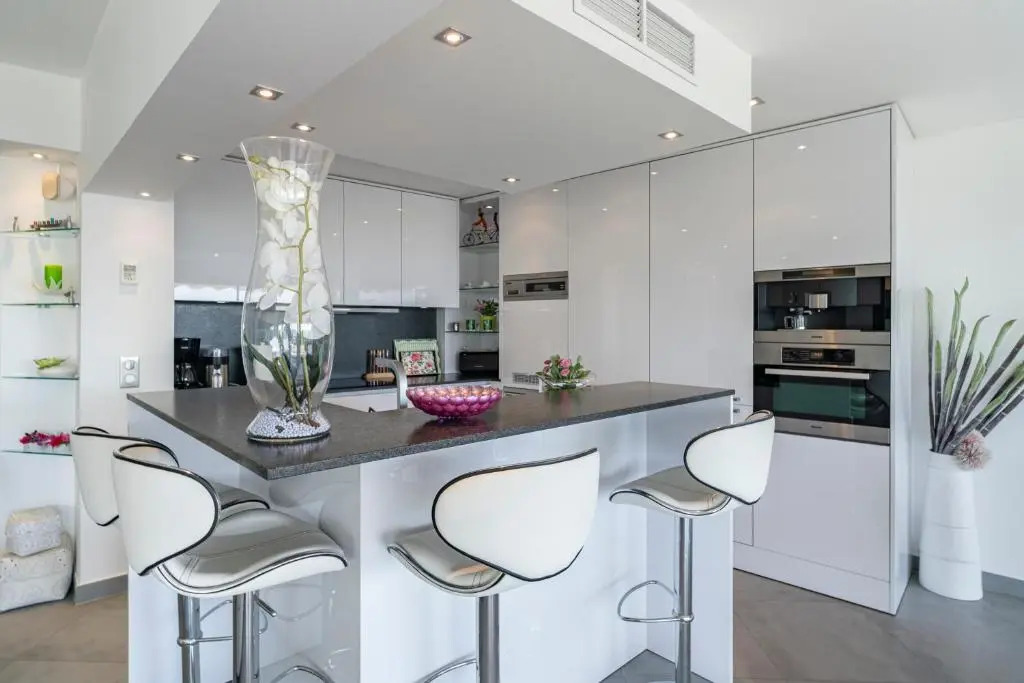 Brand new two bedrooms on the Croisette
