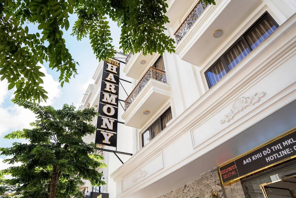Harmony HaLong Hotel