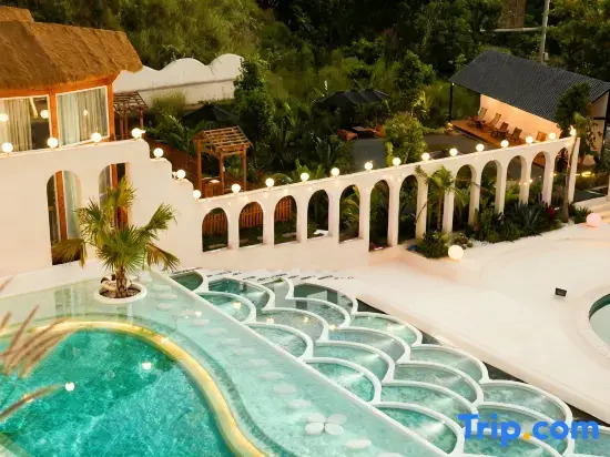 Lis Amman Holiday Villa Seaview Pool Estate Hotel (Erhai Airport Branch)