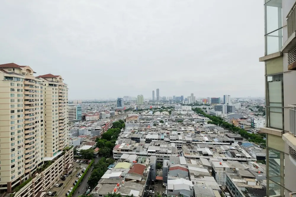 Comfort Living Studio Apartment At Mangga Dua Residence
