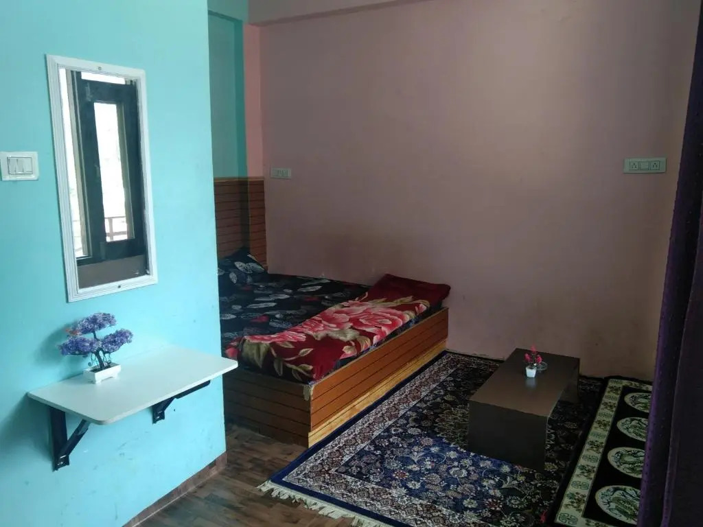 Kasolview Homestay and Peace Inn Cafe