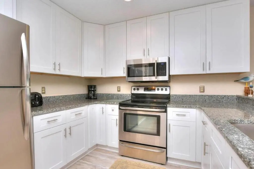 Southern Shore Villa 108-Finz Up