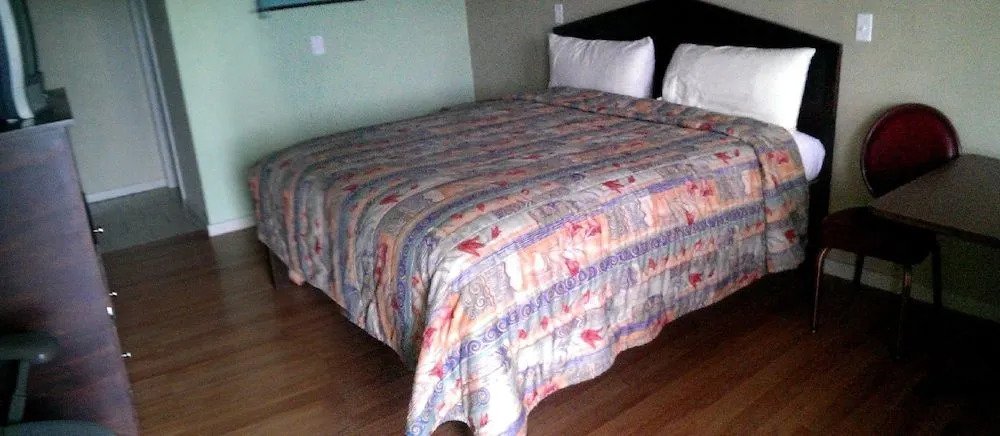 Provo Inn & Suites
