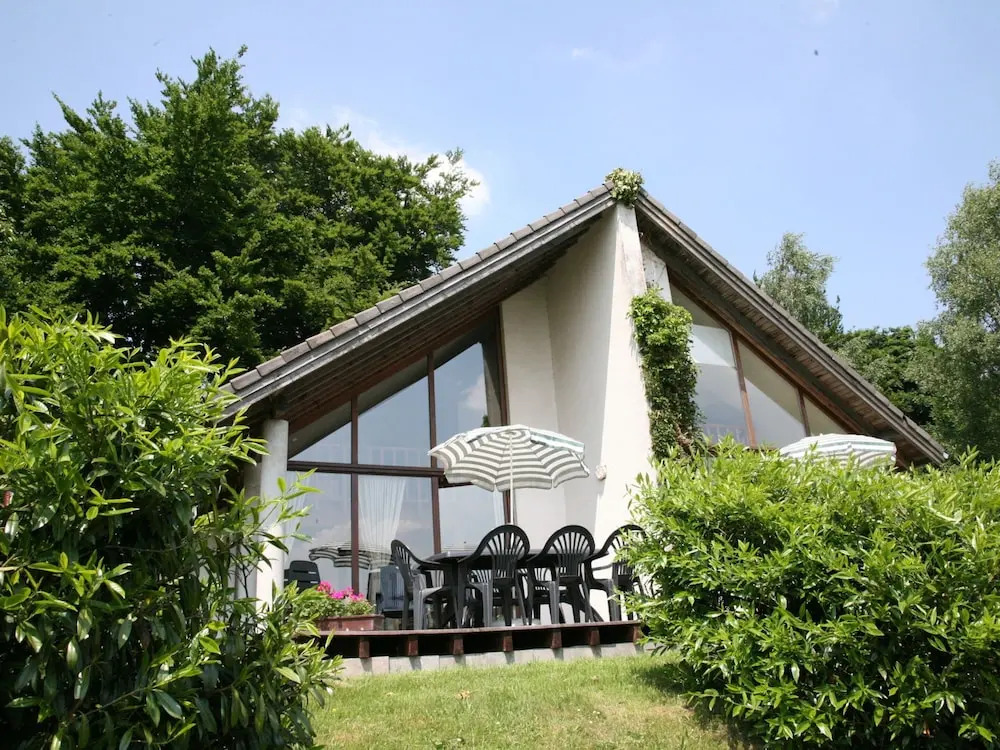 Contemporary Chalet in Malmedy near Forest