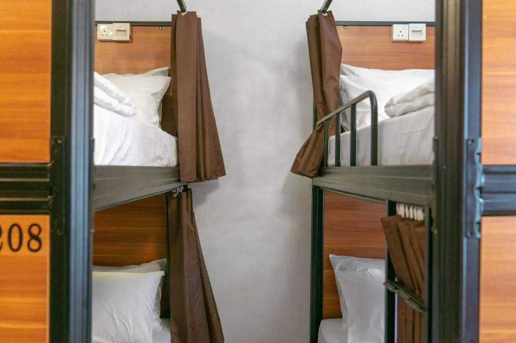 7 Wonders Hostel at Upper Dickson