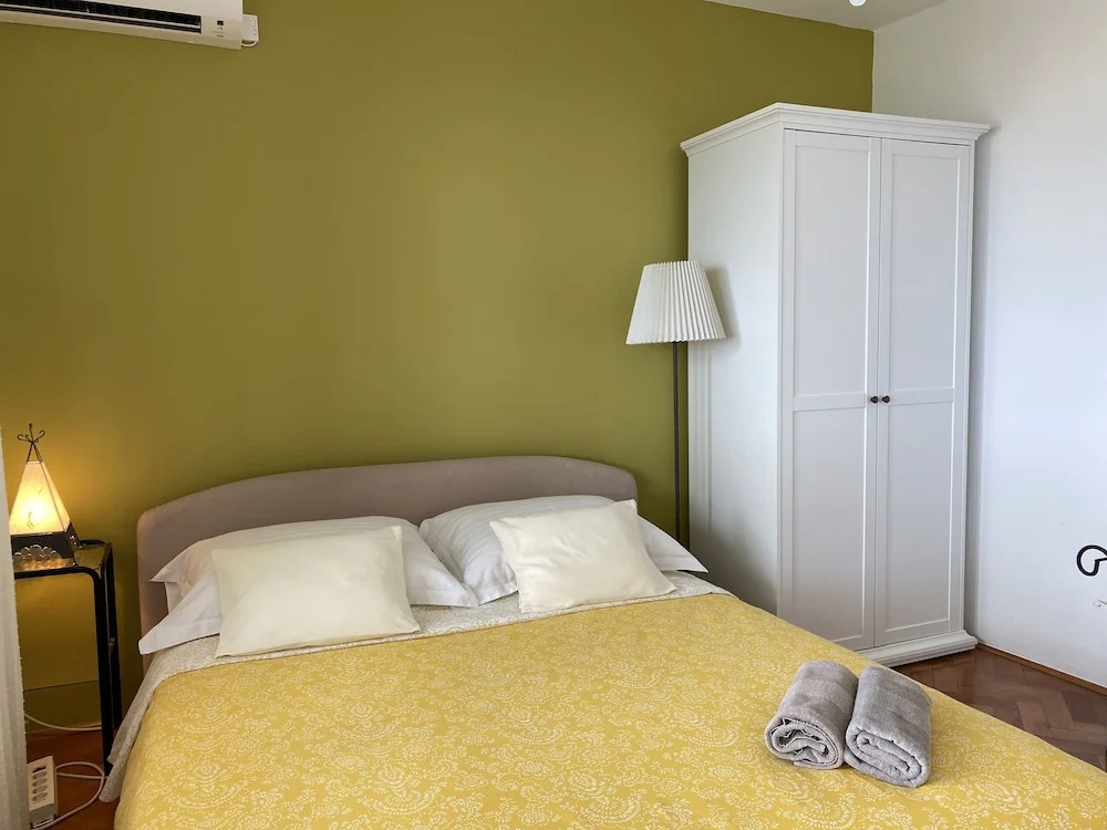 MAX Apartments