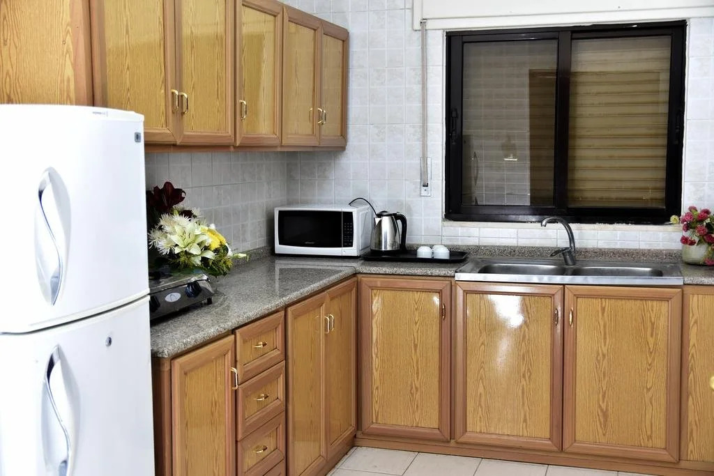 Al Bateel Hotel Apartments