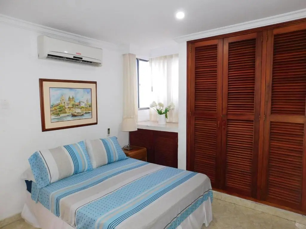Apartamento en Cartagena, cerca al mar, edificio Nuevo Conquistador