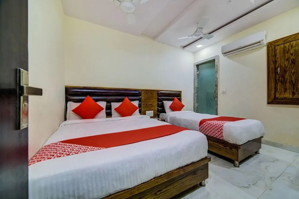 OYO 35359 Hotel Victoria Dx