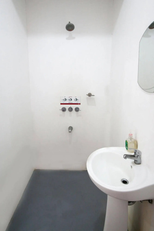 Lokal Hostel