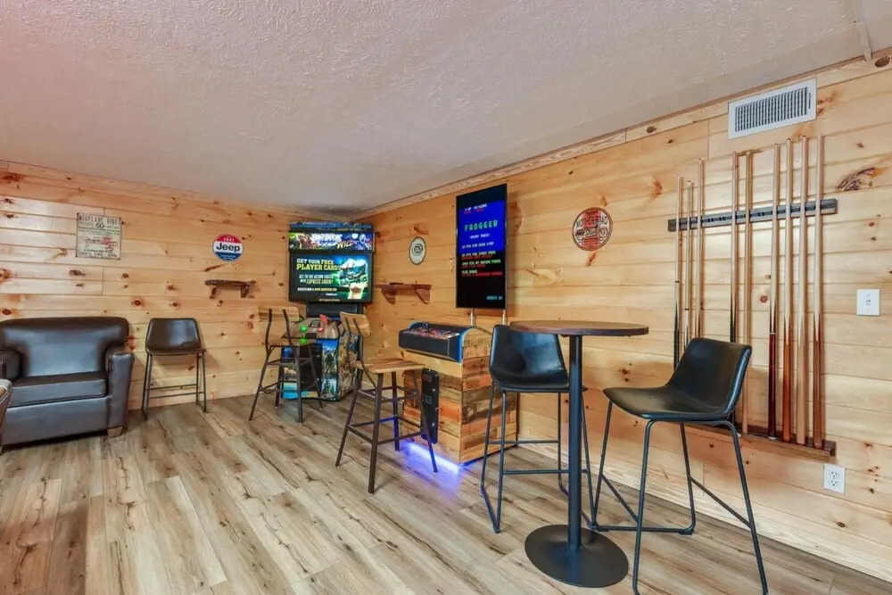 Luxury Mountain Lodge By Heritage Cabin Rentals