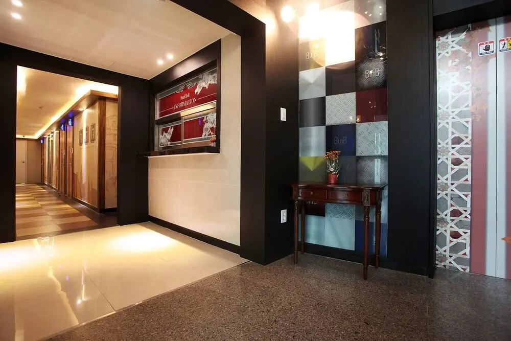 Hwaseong Hotel Jebudo