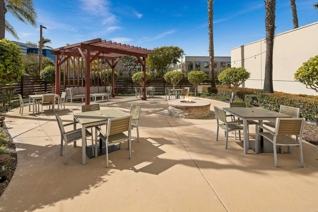 Country Inn & Suites by Radisson, San Diego North, CA