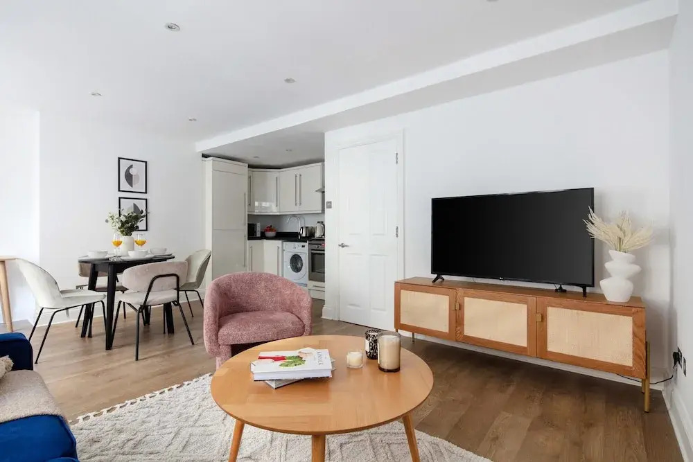 Stylish 1BR in the Heart of Westminster