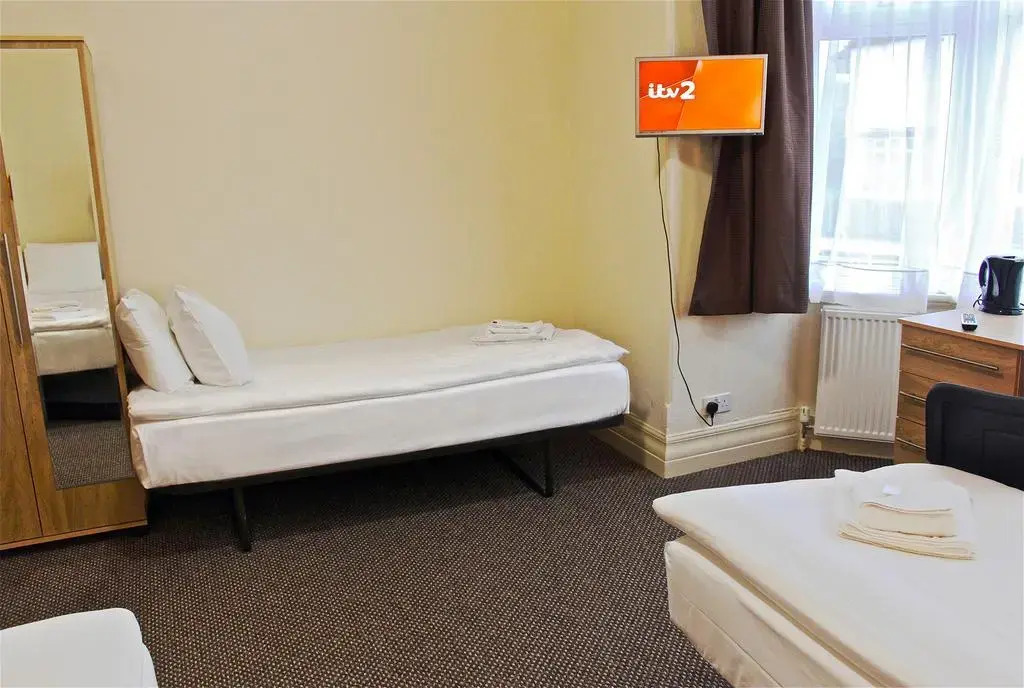 Central Hotel Golders Green