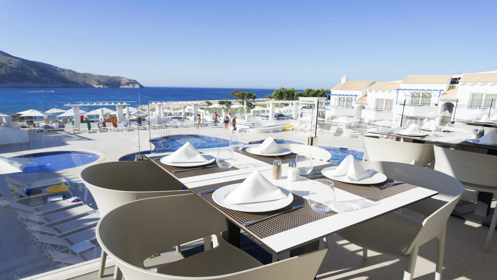 Parque Nereida Suites Hotel