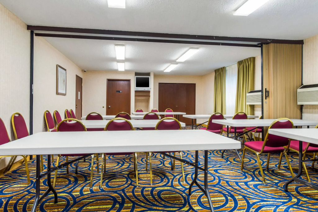 Quality Inn & Suites Lacey Olympia