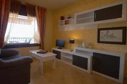 LETS HOLIDAYS SEA VIEWS APARTMENT in SA GABARRA