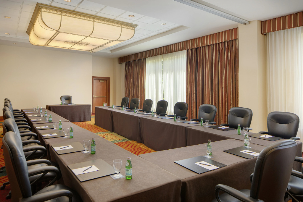 Hilton Seattle Airport & Conference Center