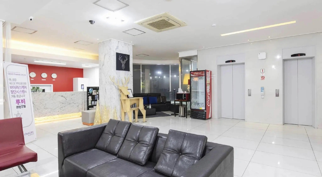 Ruby Tourist Hotel Wolmido