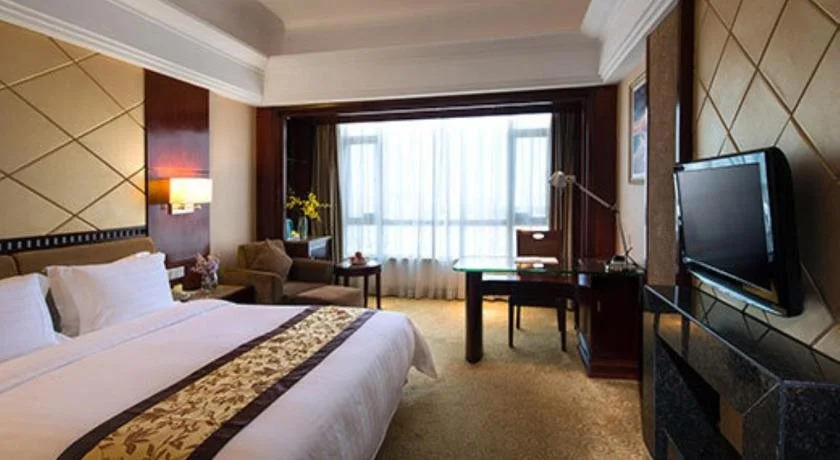Vienna Hotel Dongguan Changping Swan Lake Road