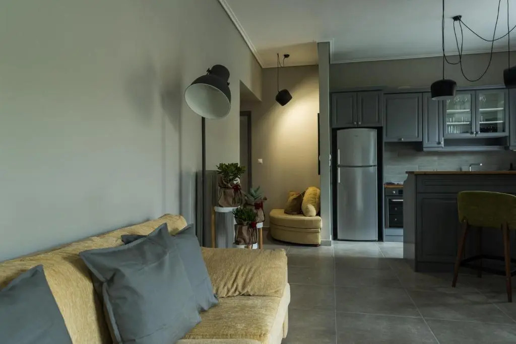 Lotos House