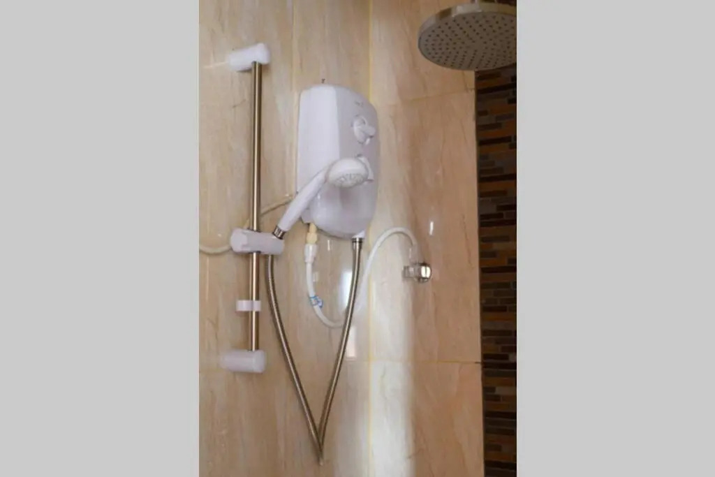 Amaze Residence luxury 2 bedroom apartment 6