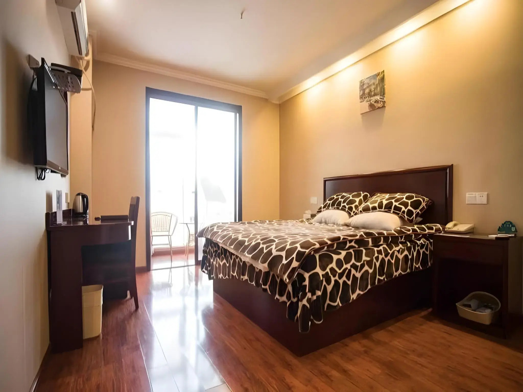 GreenTree Inn WuXi DongTing Leather City Express Hotel